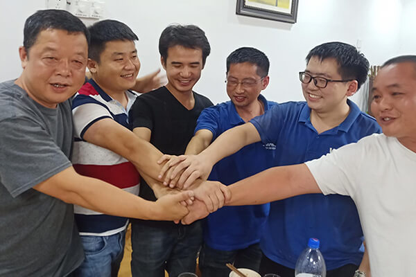 歡度中秋佳節(jié)，情滿華瑞易能